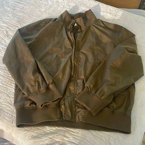 Everlane men’s green jacket.